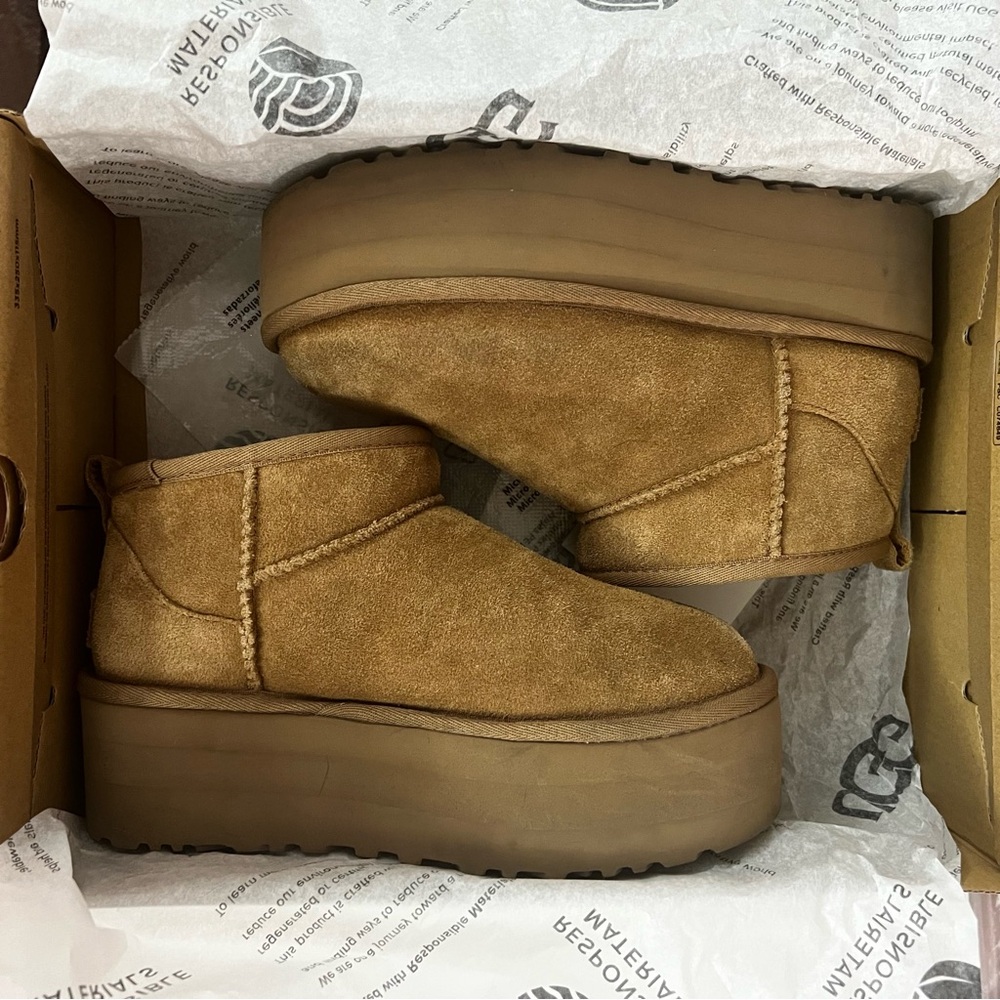 UGG Ultra Mini Platform Boots in Chestnut